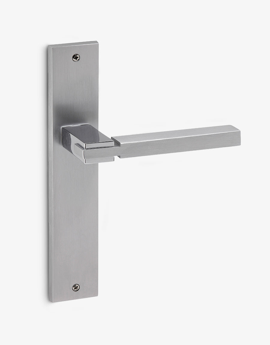 Quadra door handle set on a rectangular backplate