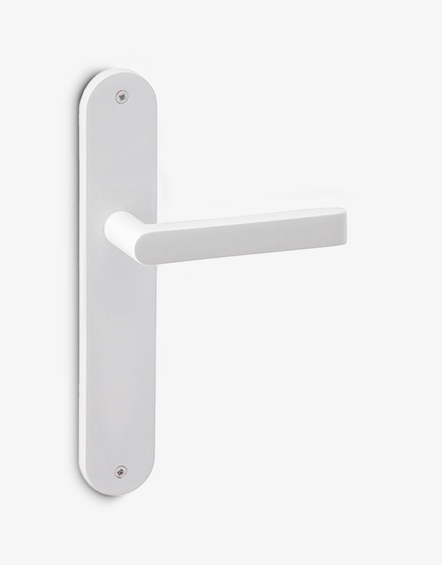 Ipnos door handle set on an oval backplate