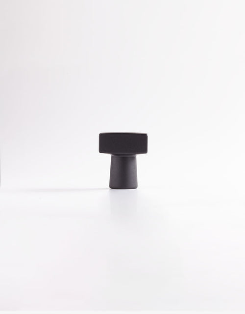 Lisa cabinet knob